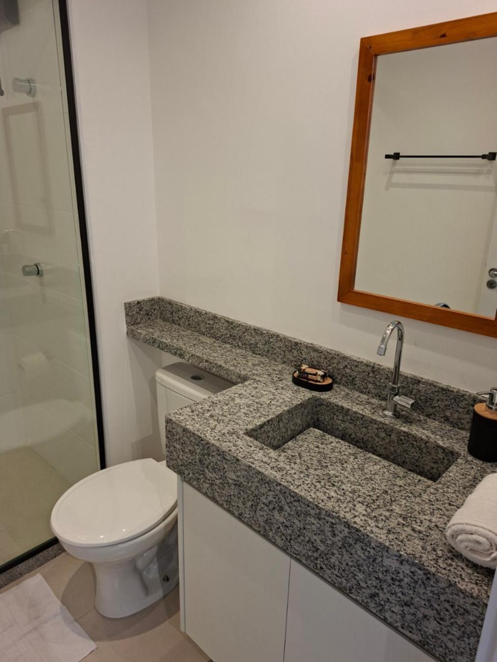 Em Moema - Ao Lado Do Aeroporto E Parque Ibirapuera Apartamento *