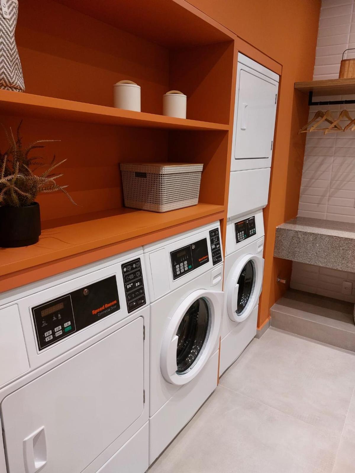 Apartamento Em Moema - Ao Lado Do Aeroporto E Parque Ibirapuera *